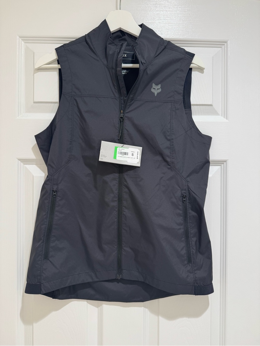 FOX Women’s Lightweight Wind Vest Gray Size Small Full Zip NWT